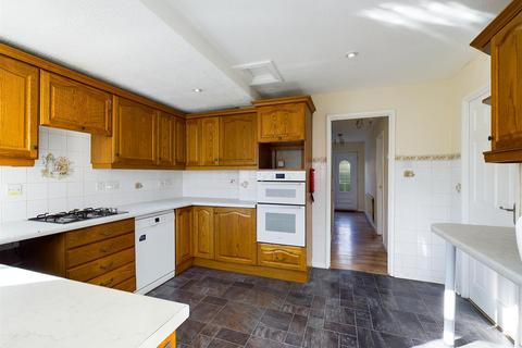 13 Wagtail Gardens, South Croydon, CR2 8TA