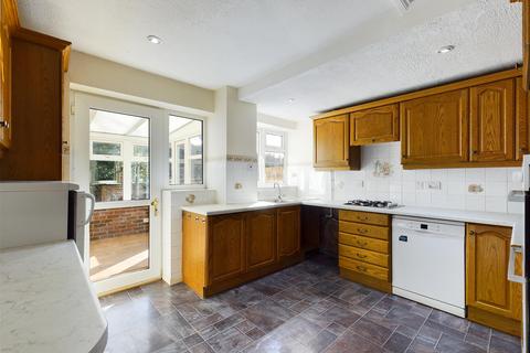 13 Wagtail Gardens, South Croydon, CR2 8TA