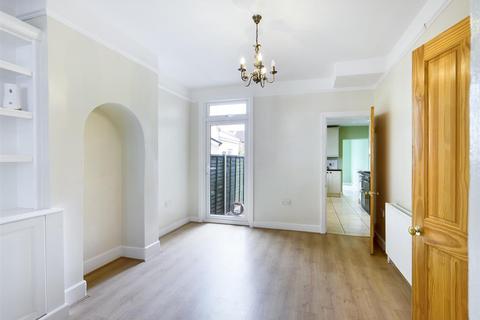 21 Foxley Gardens, Purley, CR8 2DQ