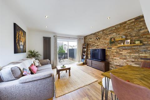 17 Allenby Avenue, South Croydon, CR2 0RY