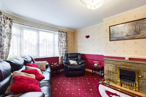 22 Benhurst Gardens, South Croydon, CR2 8NS