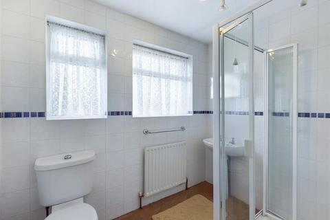 82 Dunsfold Way, New Addington, Croydon, CR0 0TN