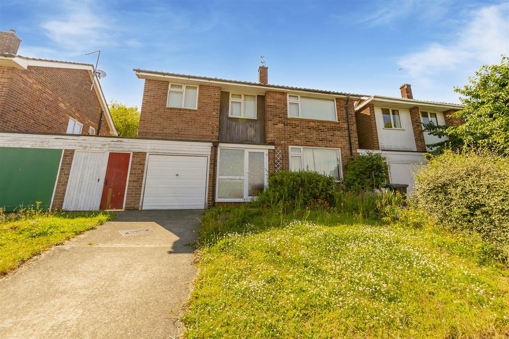 Longleat Crescent, Beeston, Nottingham 3 bed link detached house £295,000