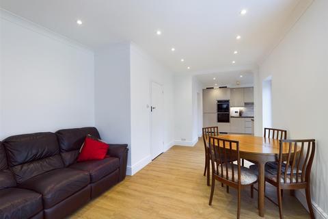 22 Farnborough Crescent, South Croydon, CR2 8HA