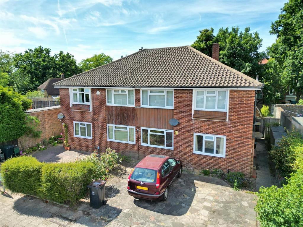 Park End, Bromley, BR1 2 bed £425,000