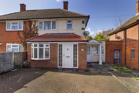 47 Dunley Drive, New Addington, Croydon, CR0 0RG