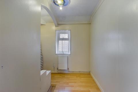 47 Dunley Drive, New Addington, Croydon, CR0 0RG