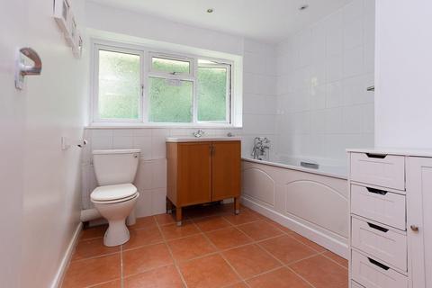 11 Braemar Avenue, South Croydon, CR2 0QA