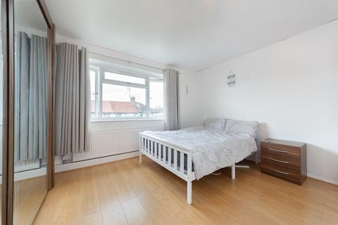 11 Braemar Avenue, South Croydon, CR2 0QA