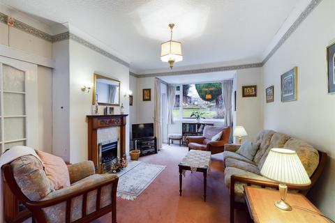 48 Ballards Way, South Croydon, CR2 7JL