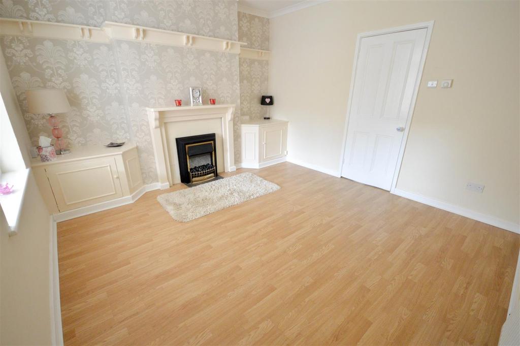 Stone Street, Mosborough, Sheffield, S20 2 bed end of terrace house £