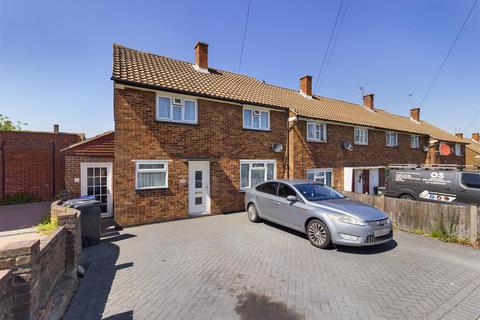 63 Headley Drive, New Addington, Croydon, CR0 0QH