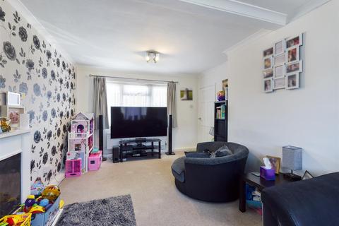63 Headley Drive, New Addington, Croydon, CR0 0QH