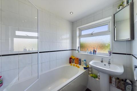 63 Headley Drive, New Addington, Croydon, CR0 0QH