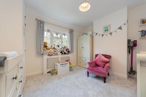 3 Famet Close, Purley, CR8 2DX