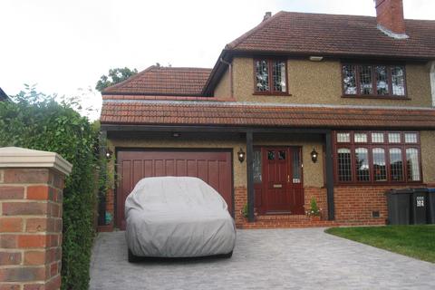 102 Farley Road, South Croydon, CR2 7NE