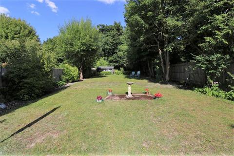 102 Farley Road, South Croydon, CR2 7NE