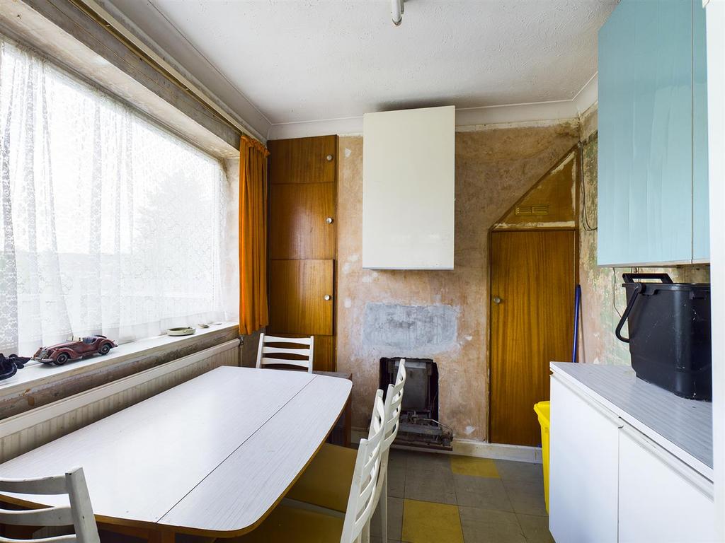 Walsingham Road, New Addington, Croydon, Surrey 2 bed semidetached