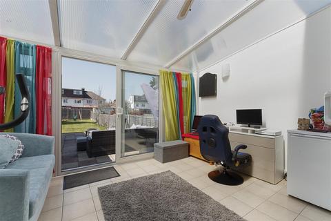 9 Lavington Road, Croydon, CR0 4PQ
