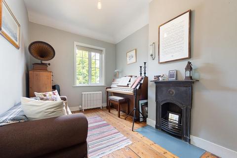 8 Drovers Road, South Croydon, CR2 6PR