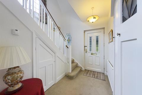 40 Old Farleigh Road, South Croydon, CR2 8PE