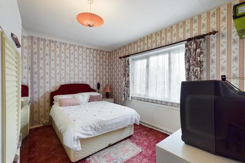 26 Salcot Crescent, New Addington, Croydon, CR0 0JH