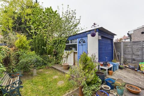 26 Salcot Crescent, New Addington, Croydon, CR0 0JH