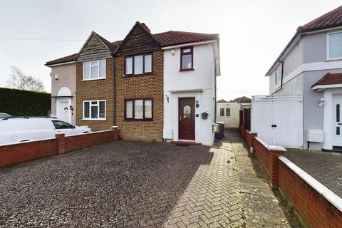 110 Overbury Crescent, New Addington, Croydon, CR0 0LP