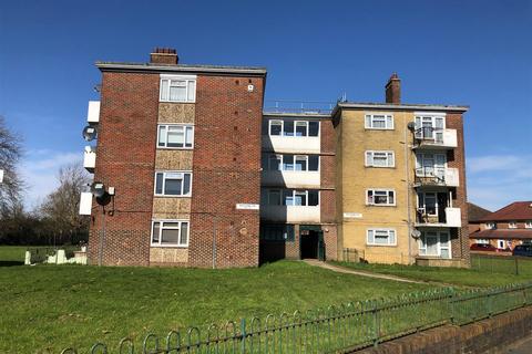 64 North Downs Road, New Addington, Croydon, CR0 0LD