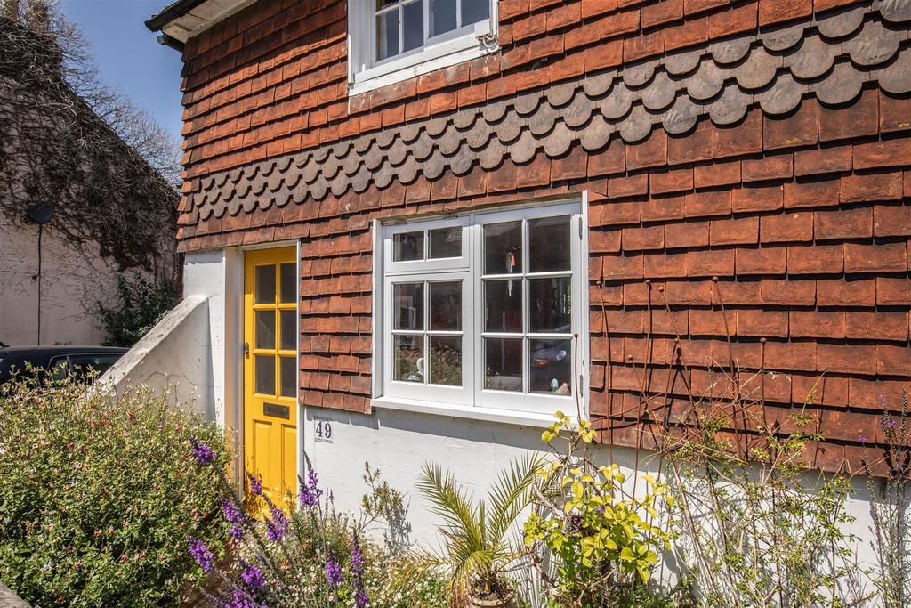 Priory Street, Lewes 2 bed cottage £450,000