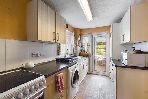 33 Nightingale Road, South Croydon, CR2 8PS
