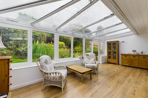 33 Nightingale Road, South Croydon, CR2 8PS