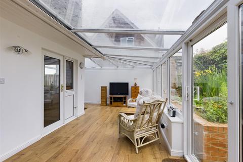 33 Nightingale Road, South Croydon, CR2 8PS