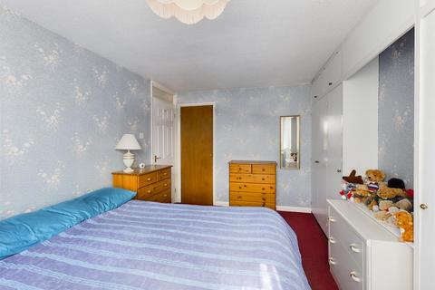 33 Nightingale Road, South Croydon, CR2 8PS