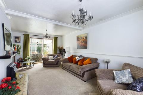 40 Rowdown Crescent, New Addington, Croydon, CR0 0HQ