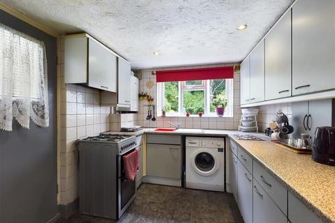 40 Rowdown Crescent, New Addington, Croydon, CR0 0HQ
