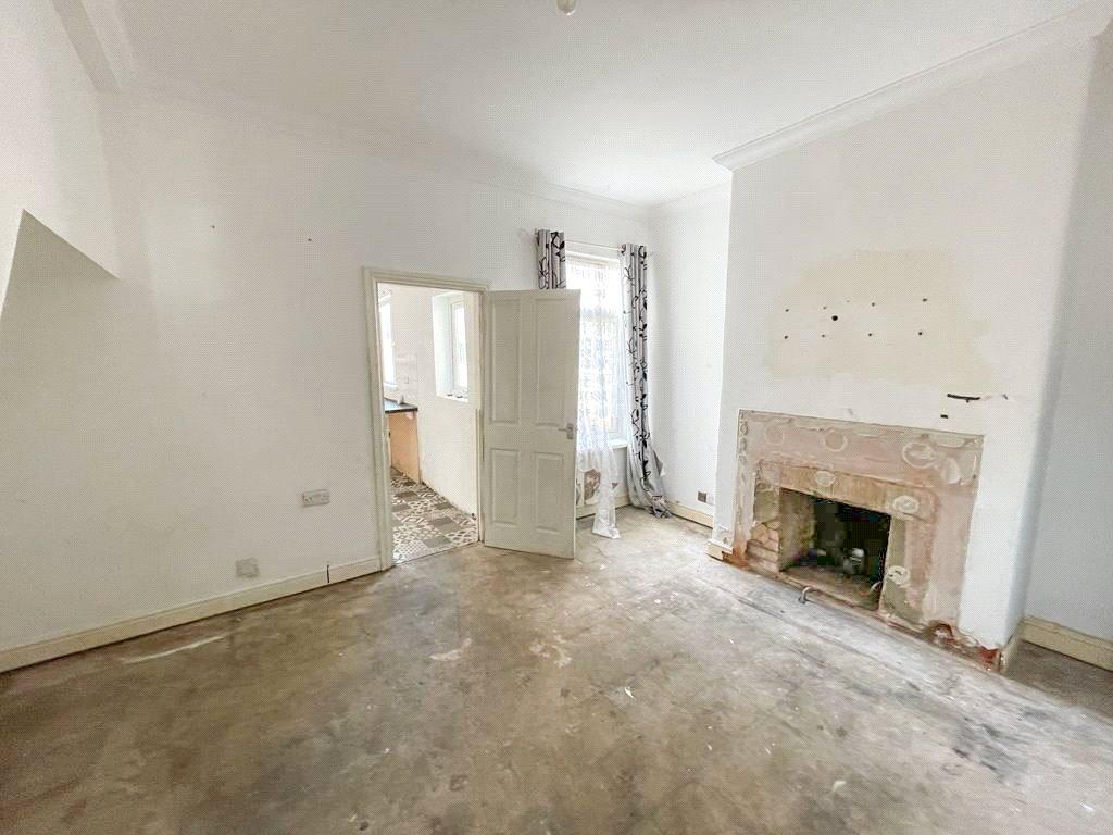 Patrick Street, Grimsby, NE... 3 bed terraced house £67,000