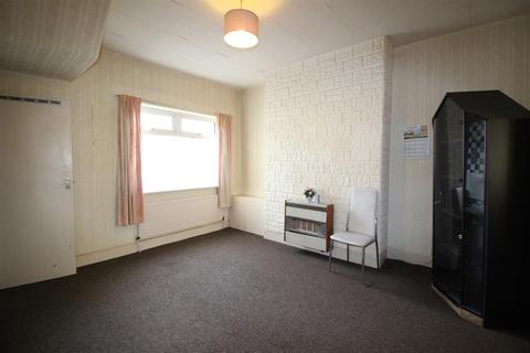 14 Easson Road, Darlington, DL3 6BB