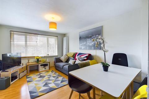 55 Middlefields, Croydon, CR0 9LG