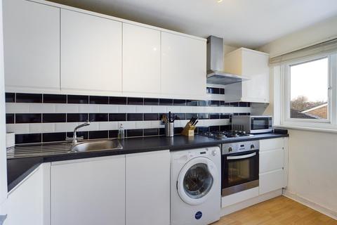 55 Middlefields, Croydon, CR0 9LG