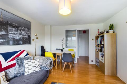55 Middlefields, Croydon, CR0 9LG