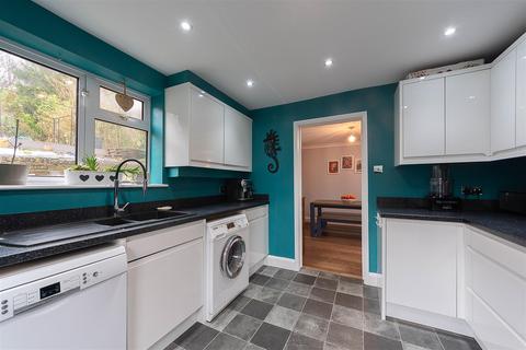 9 Wontford Road, Purley, CR8 4BE