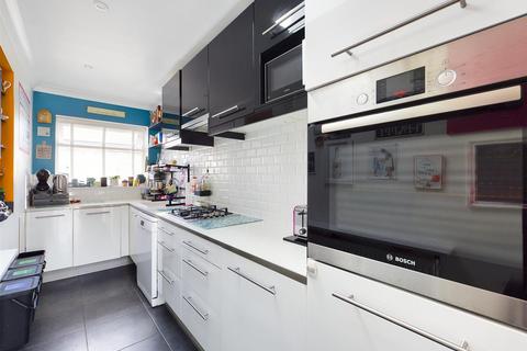 80 Aldrich Crescent, New Addington, Croydon, CR0 0NN
