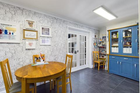 80 Aldrich Crescent, New Addington, Croydon, CR0 0NN