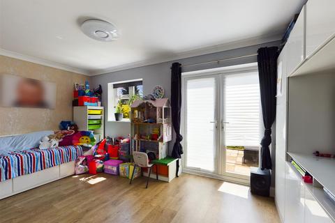 80 Aldrich Crescent, New Addington, Croydon, CR0 0NN