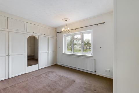 35 Parkway, New Addington, Croydon, CR0 0JA