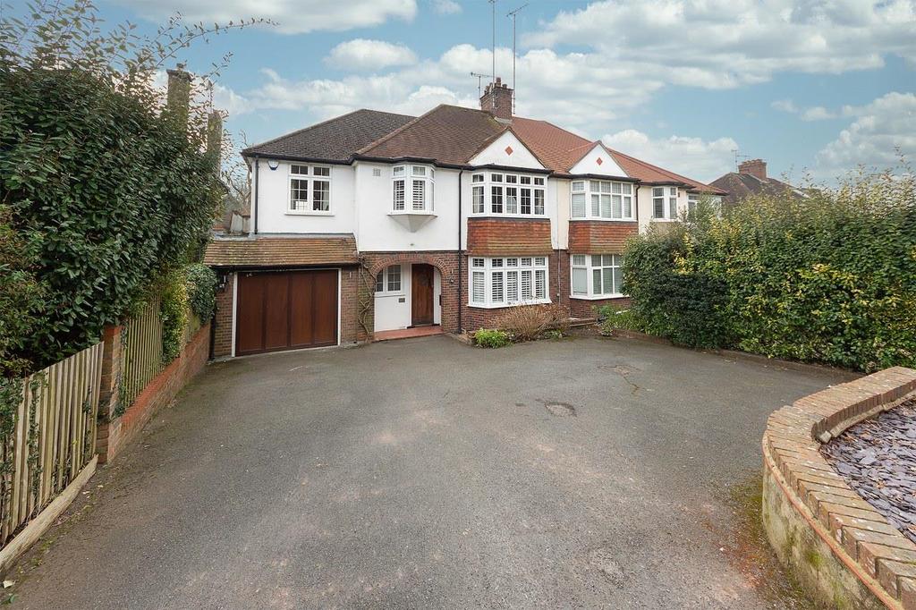 Upper Selsdon Road, South Croydon, Surrey 4 bed semidetached house for