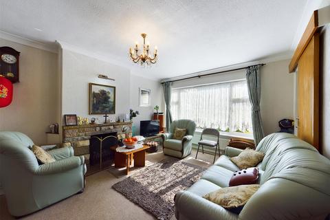 12 Lichfield Way, South Croydon, CR2 8SD