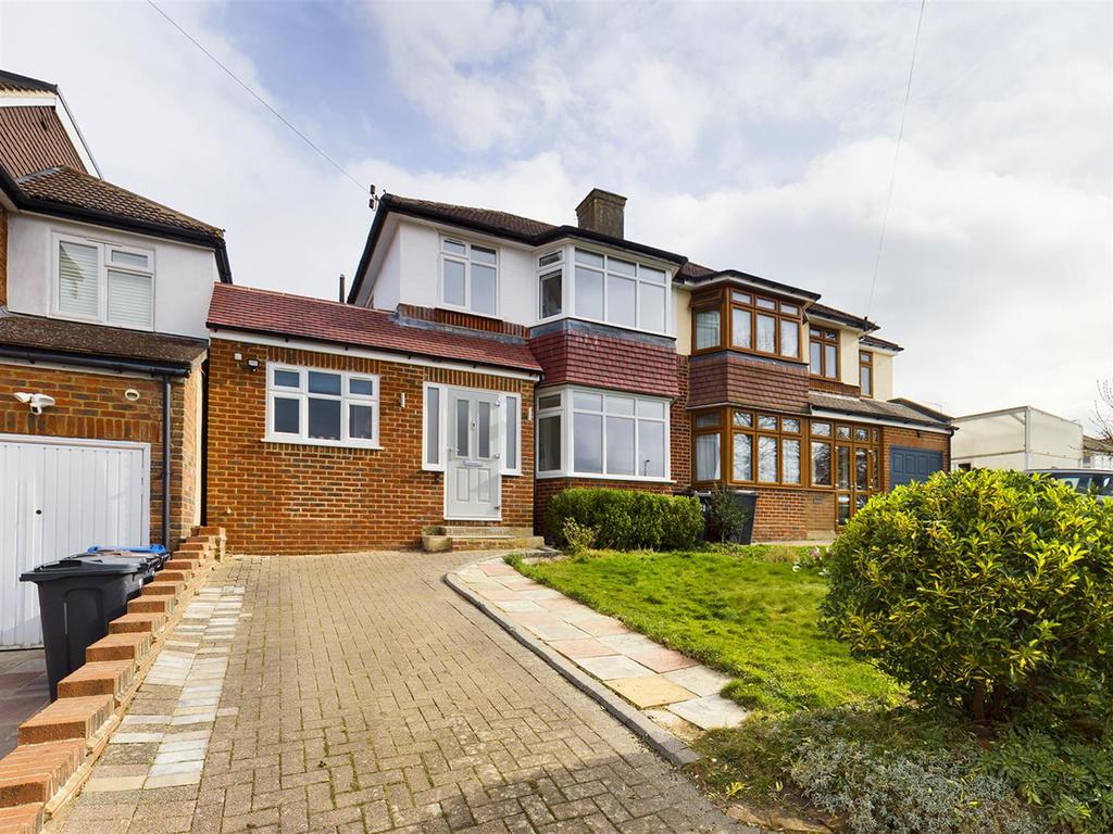 Tandridge Gardens, South Croydon 4 bed semidetached house £650,000