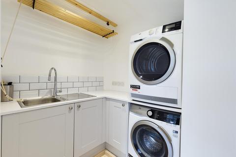 9 Tandridge Gardens, South Croydon, CR2 9HW